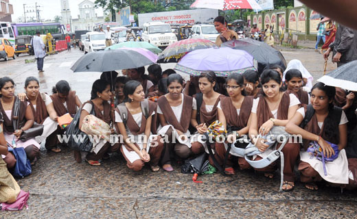 Polytechnic students form Human Chain opposing changes in carry-over system